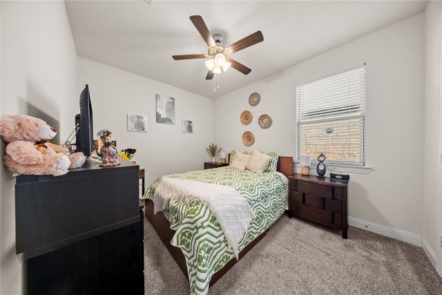 11025 Klondike Lane, Aubrey, TX 76227