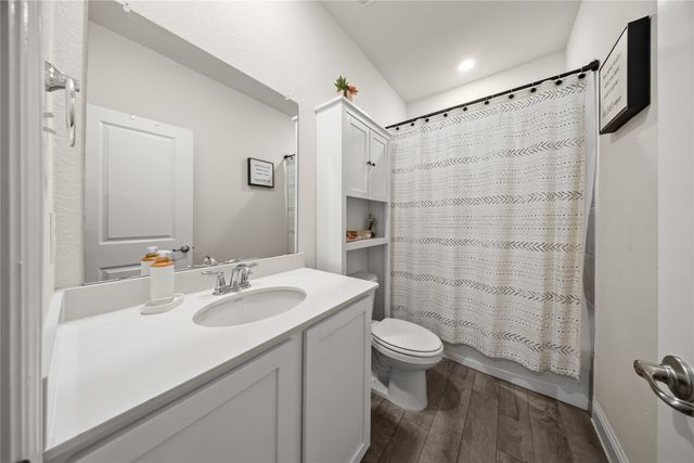 11025 Klondike Lane, Aubrey, TX 76227