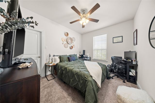 11025 Klondike Lane, Aubrey, TX 76227