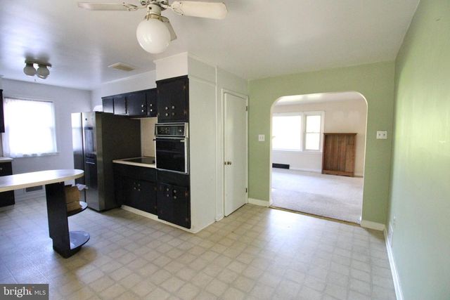 138 MEADOW LN, Lancaster, PA 17601