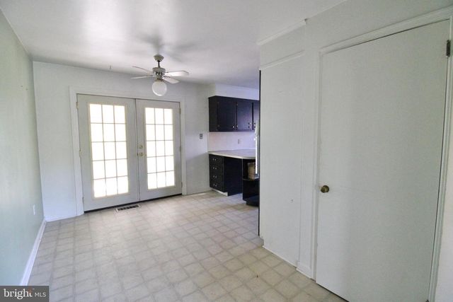 138 MEADOW LN, Lancaster, PA 17601