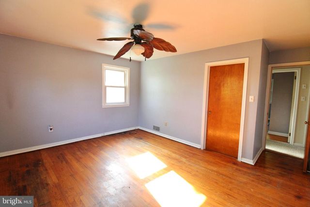 138 MEADOW LN, Lancaster, PA 17601