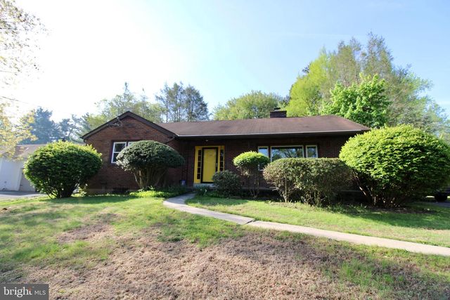 138 MEADOW LN, Lancaster, PA 17601