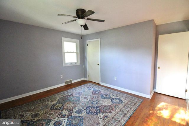 138 MEADOW LN, Lancaster, PA 17601