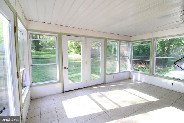 138 MEADOW LN, Lancaster, PA 17601