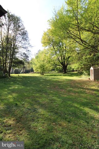 138 MEADOW LN, Lancaster, PA 17601