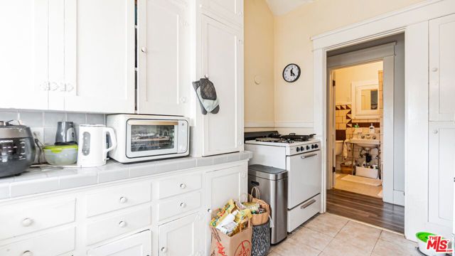 735 Locust Avenue, Long Beach, CA 90813