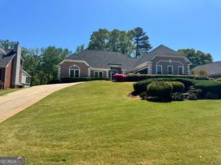 1230 Saint Ives Court, Suwanee, GA 30024