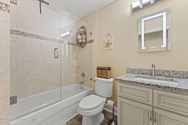 881 Mandarin Drive NE, Palm Bay, FL 32905