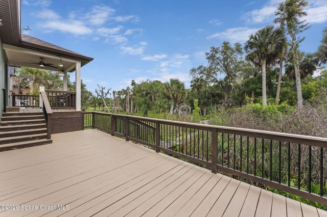 881 Mandarin Drive NE, Palm Bay, FL 32905
