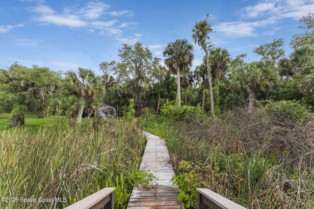 881 Mandarin Drive NE, Palm Bay, FL 32905