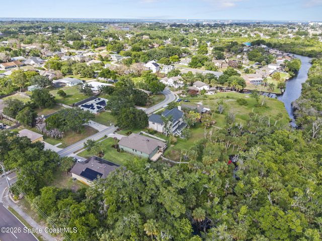 881 Mandarin Drive NE, Palm Bay, FL 32905