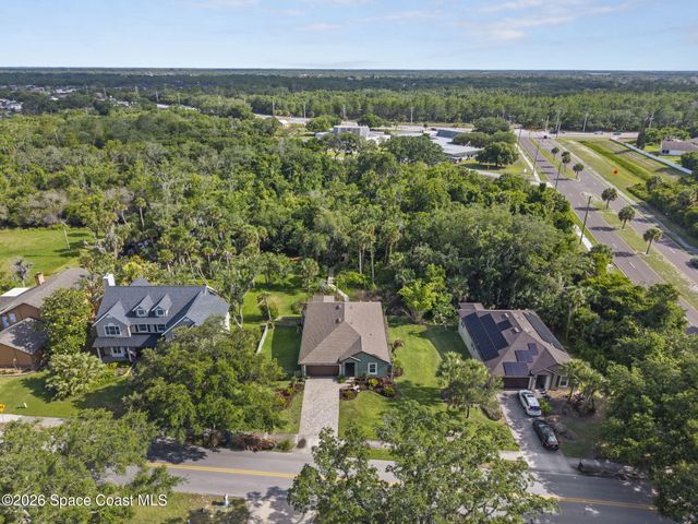 881 Mandarin Drive NE, Palm Bay, FL 32905