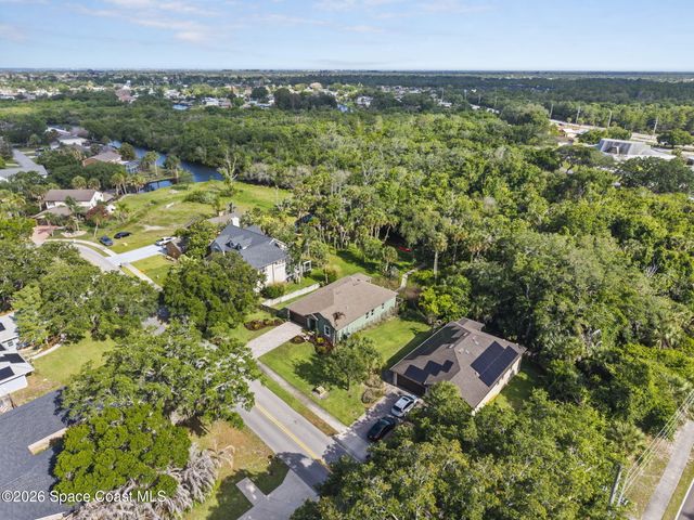 881 Mandarin Drive NE, Palm Bay, FL 32905