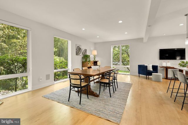 2867 TILDEN ST NW, Washington, DC 20008