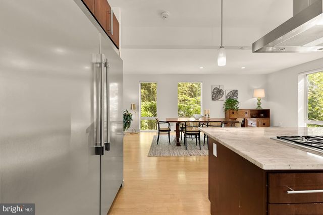 2867 TILDEN ST NW, Washington, DC 20008