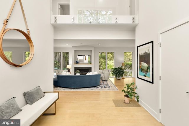 2867 TILDEN ST NW, Washington, DC 20008