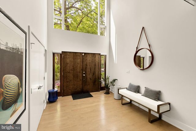 2867 TILDEN ST NW, Washington, DC 20008