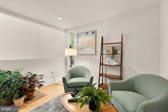 2867 TILDEN ST NW, Washington, DC 20008