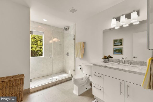 2867 TILDEN ST NW, Washington, DC 20008