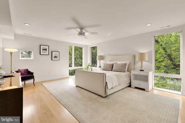 2867 TILDEN ST NW, Washington, DC 20008