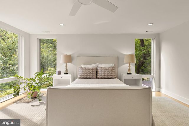 2867 TILDEN ST NW, Washington, DC 20008