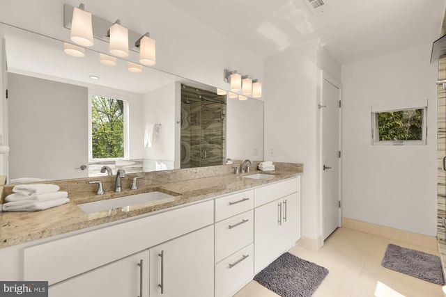 2867 TILDEN ST NW, Washington, DC 20008