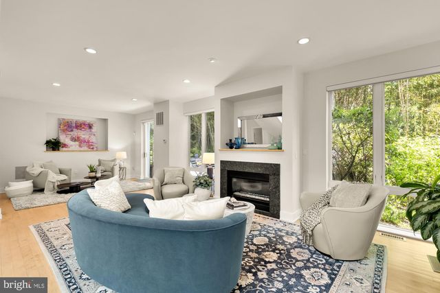 2867 TILDEN ST NW, Washington, DC 20008