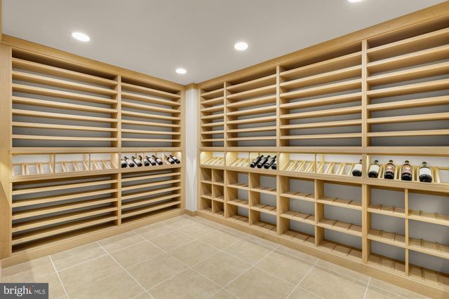 2867 TILDEN ST NW, Washington, DC 20008