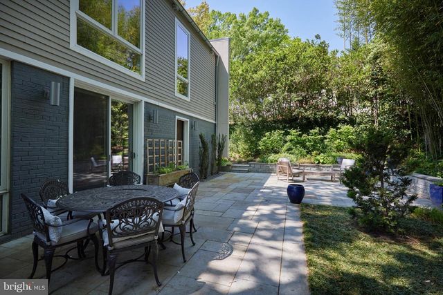 2867 TILDEN ST NW, Washington, DC 20008