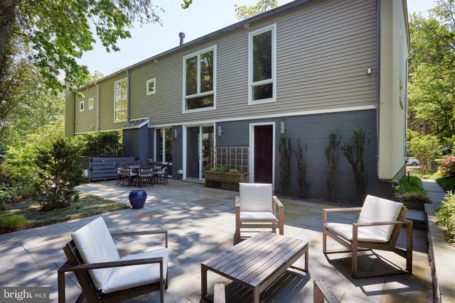 2867 TILDEN ST NW, Washington, DC 20008