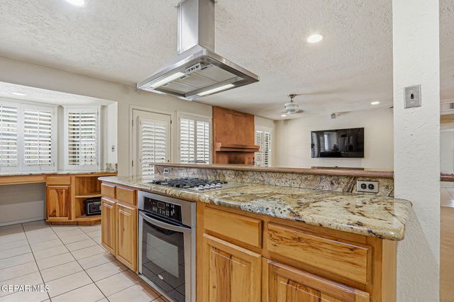 2300 SEA SIDE Drive, El Paso, TX 79936