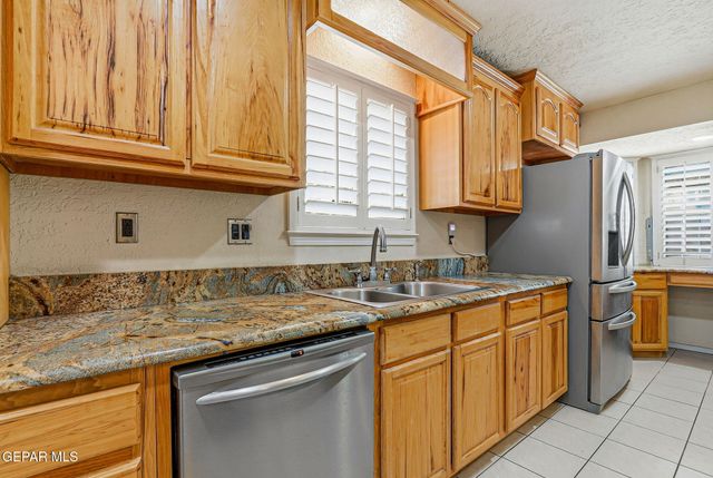 2300 SEA SIDE Drive, El Paso, TX 79936