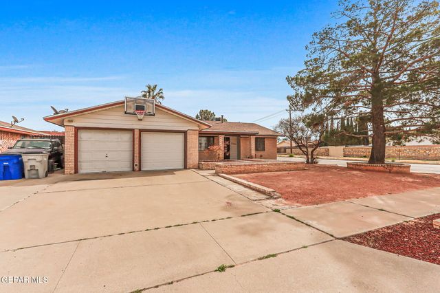 2300 SEA SIDE Drive, El Paso, TX 79936