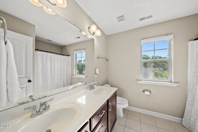 619 Laurel Berry Court, Apex, NC 27523