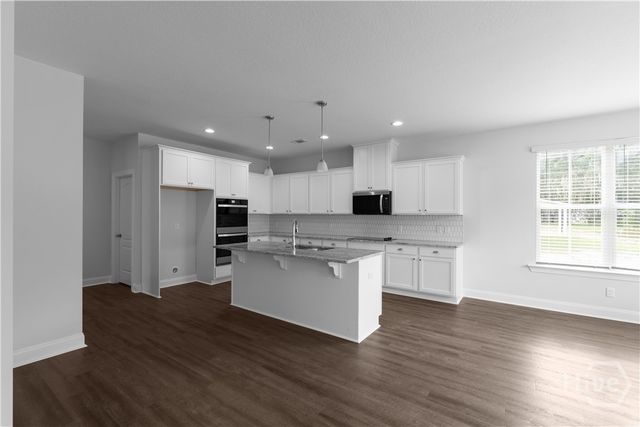 29 Oakmont Drive, Guyton, GA 31312