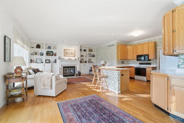 9482 Lake View Drive, Loveland, OH 45140