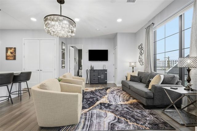 2635 Penn Ave 317, Downtown Pgh, PA 15222