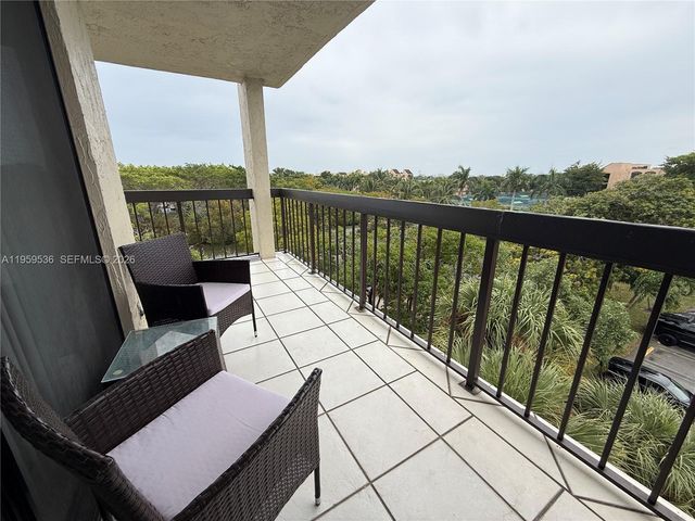 825 Egret Cir 511, Delray Beach, FL 33444