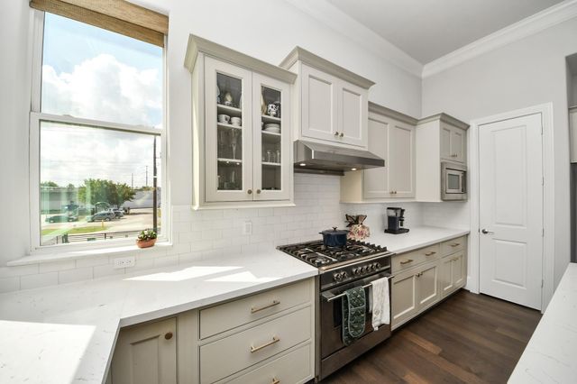 3311 Timbergrove Oaks Street, Houston, TX 77008