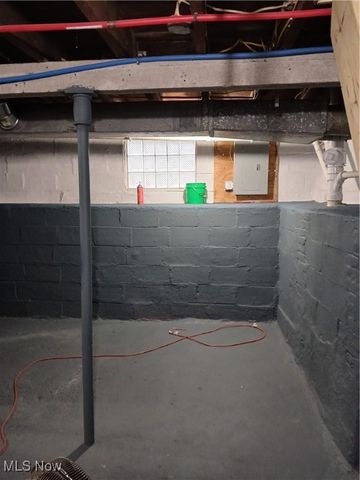 2827 E 117th Street, Cleveland, OH 44120