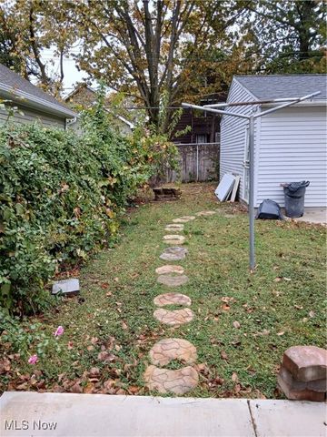 2827 E 117th Street, Cleveland, OH 44120