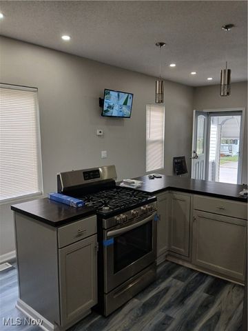 2827 E 117th Street, Cleveland, OH 44120