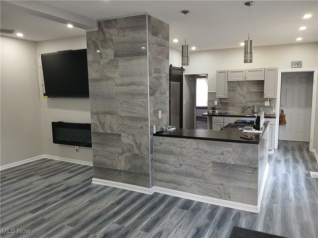 2827 E 117th Street, Cleveland, OH 44120