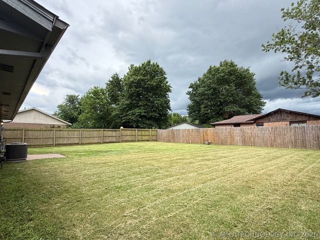 14468 S Poplar Street, Glenpool, OK 74033