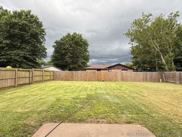14468 S Poplar Street, Glenpool, OK 74033