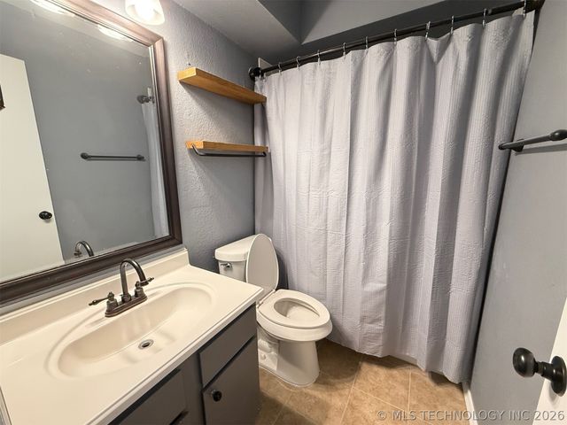 14468 S Poplar Street, Glenpool, OK 74033