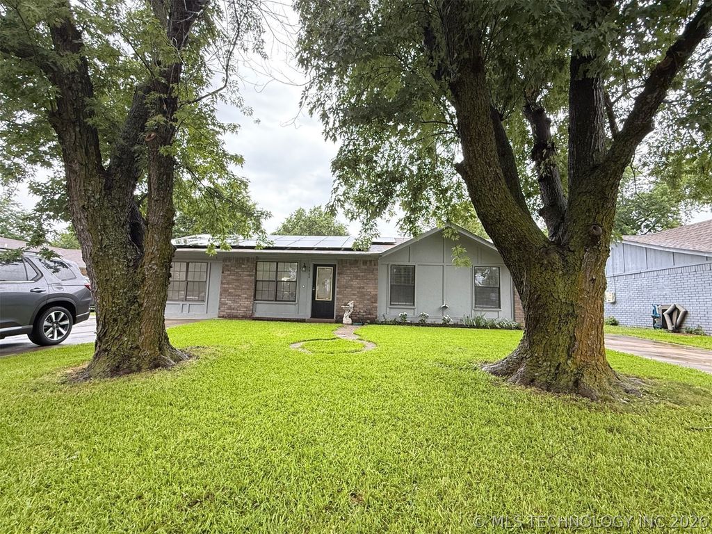 14468 S Poplar Street, Glenpool, OK 74033