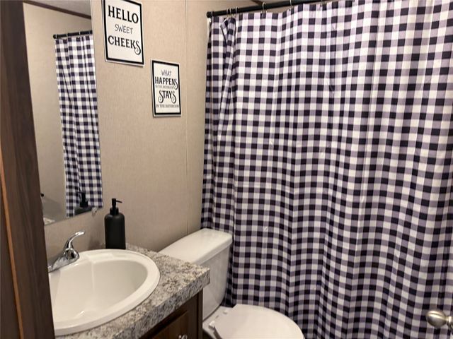 434 Valley Ridge Drive, Bridgeport, TX 76426