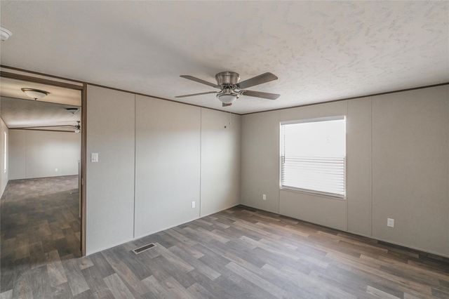 434 Valley Ridge Drive, Bridgeport, TX 76426